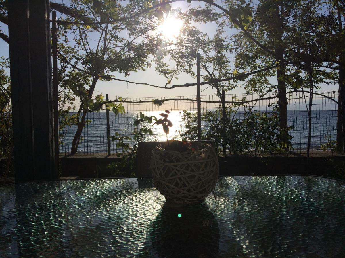 Front Beach House Skála Kallirákhis 外观 照片